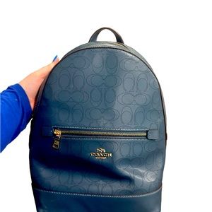 Coach mini backpack/purse!🤍